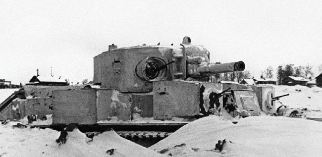 Иллюстрация к книге — Сухопутные линкоры Сталина [i_147.jpg]