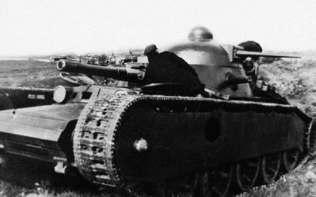 Иллюстрация к книге — Сухопутные линкоры Сталина [i_162.jpg]