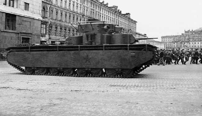 Иллюстрация к книге — Сухопутные линкоры Сталина [i_219.jpg]