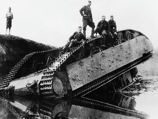 Иллюстрация к книге — Сухопутные линкоры Сталина [i_251.jpg]