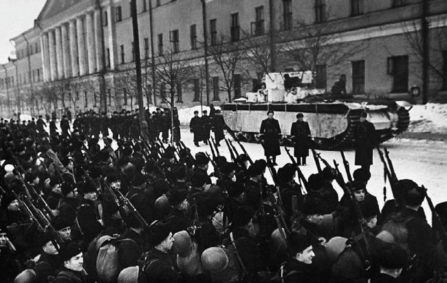 Иллюстрация к книге — Сухопутные линкоры Сталина [i_271.jpg]