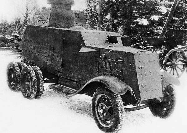 Иллюстрация к книге — Бронемашины Сталина, 1925-1945 [i_012.jpg]