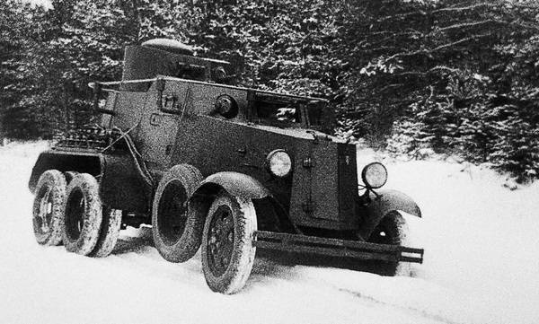 Иллюстрация к книге — Бронемашины Сталина, 1925-1945 [i_026.jpg]