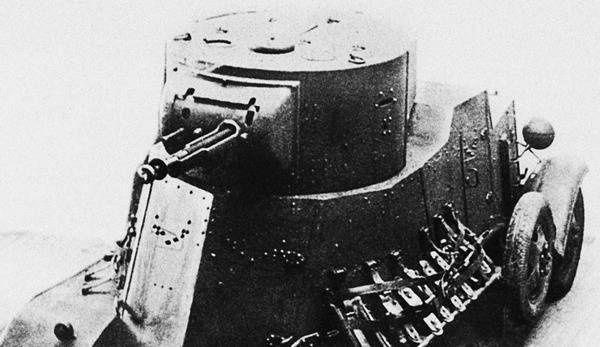 Иллюстрация к книге — Бронемашины Сталина, 1925-1945 [i_033.jpg]