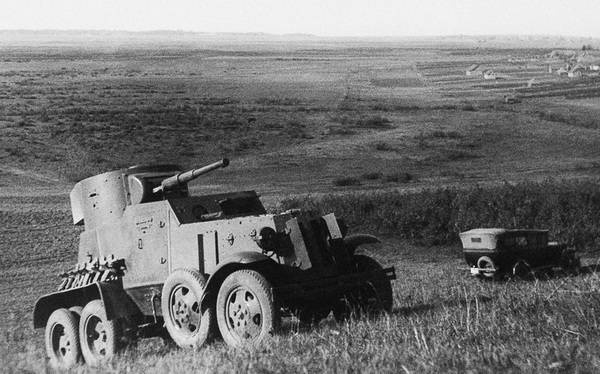 Иллюстрация к книге — Бронемашины Сталина, 1925-1945 [i_040.jpg]