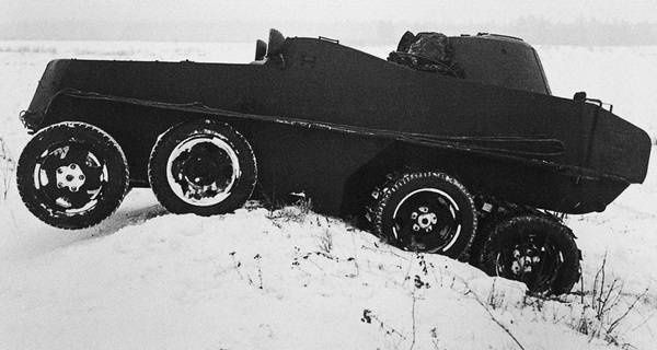 Иллюстрация к книге — Бронемашины Сталина, 1925-1945 [i_058.jpg]