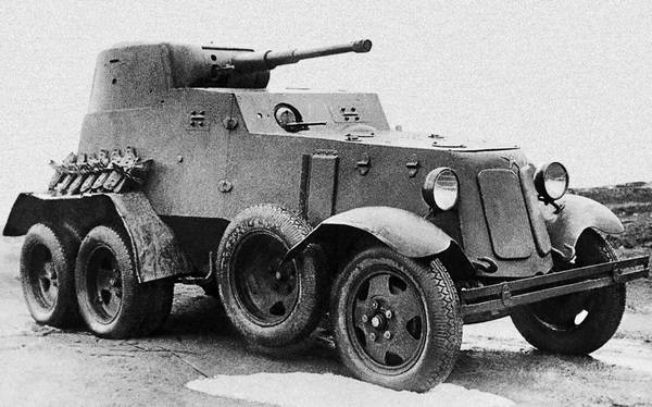 Иллюстрация к книге — Бронемашины Сталина, 1925-1945 [i_064.jpg]