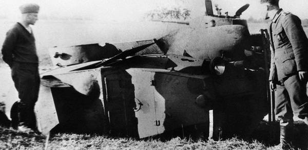 Иллюстрация к книге — Бронемашины Сталина, 1925-1945 [i_125.jpg]