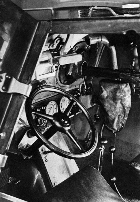 Иллюстрация к книге — Бронемашины Сталина, 1925-1945 [i_159.jpg]