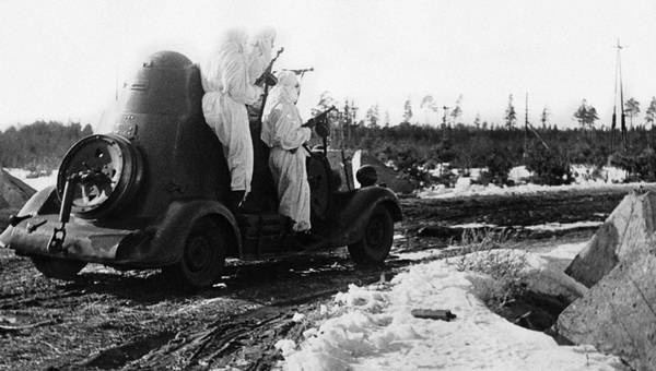 Иллюстрация к книге — Бронемашины Сталина, 1925-1945 [i_166.jpg]