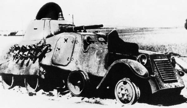 Иллюстрация к книге — Бронемашины Сталина, 1925-1945 [i_206.jpg]