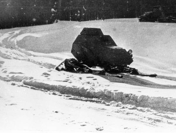 Иллюстрация к книге — Бронемашины Сталина, 1925-1945 [i_253.jpg]