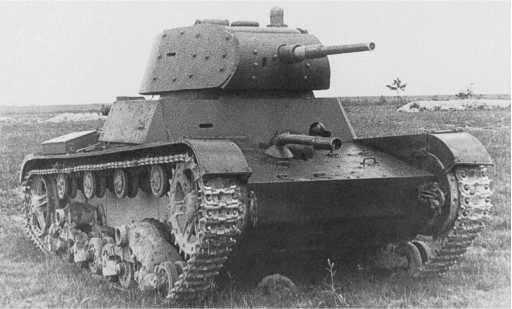 Иллюстрация к книге — Т-26. Тяжёлая судьба лёгкого танка [i_114.jpg]