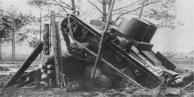Иллюстрация к книге — Т-26. Тяжёлая судьба лёгкого танка [i_184.jpg]