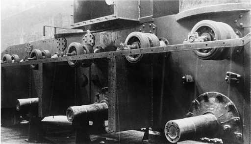 Иллюстрация к книге — Советский тяжелый танк Т-35. &quot;Сталинский монстр&quot; [i_082.jpg]