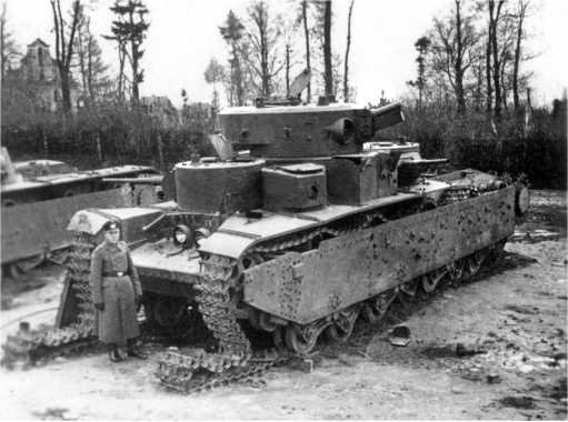 Иллюстрация к книге — Советский тяжелый танк Т-35. &quot;Сталинский монстр&quot; [i_120.jpg]