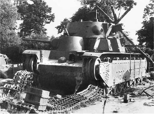 Иллюстрация к книге — Советский тяжелый танк Т-35. &quot;Сталинский монстр&quot; [i_122.jpg]