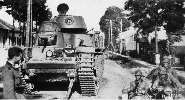 Иллюстрация к книге — Советский тяжелый танк Т-35. &quot;Сталинский монстр&quot; [i_124.jpg]