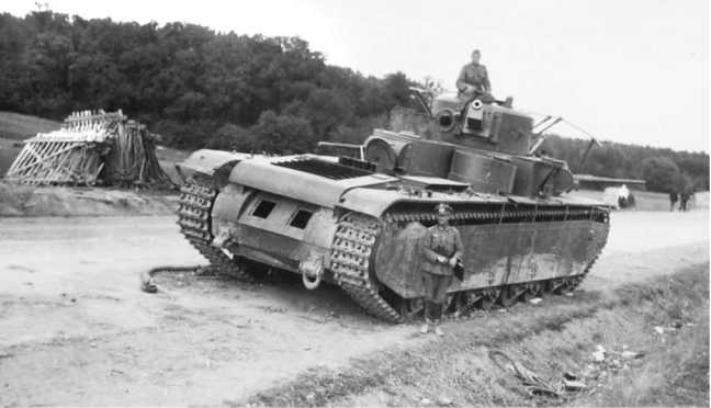 Иллюстрация к книге — Советский тяжелый танк Т-35. &quot;Сталинский монстр&quot; [i_132.jpg]