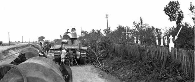 Иллюстрация к книге — Советский тяжелый танк Т-35. &quot;Сталинский монстр&quot; [i_138.jpg]