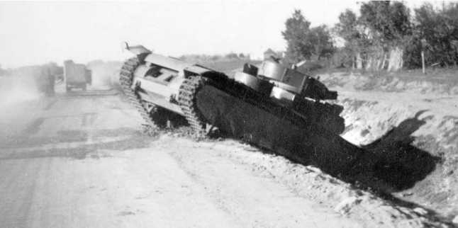 Иллюстрация к книге — Советский тяжелый танк Т-35. &quot;Сталинский монстр&quot; [i_145.jpg]