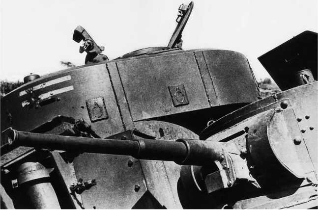 Иллюстрация к книге — Советский тяжелый танк Т-35. &quot;Сталинский монстр&quot; [i_146.jpg]