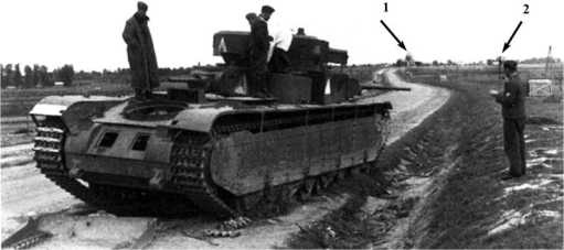 Иллюстрация к книге — Советский тяжелый танк Т-35. &quot;Сталинский монстр&quot; [i_155.jpg]