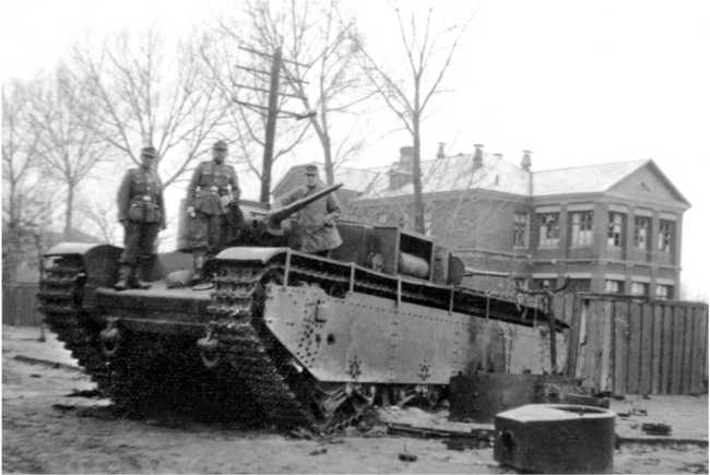 Иллюстрация к книге — Советский тяжелый танк Т-35. &quot;Сталинский монстр&quot; [i_165.jpg]