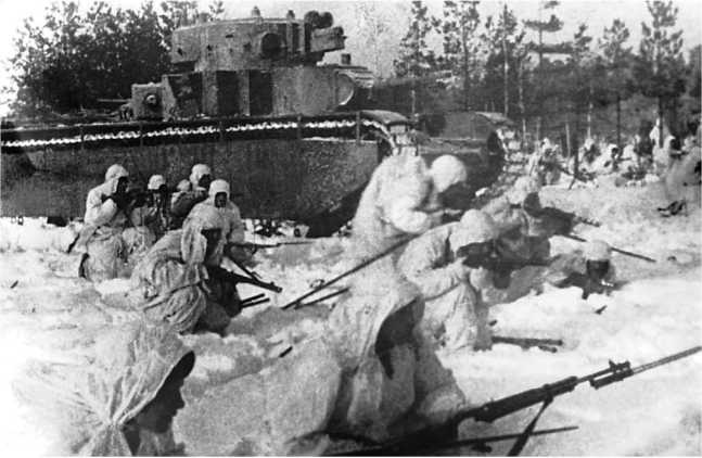 Иллюстрация к книге — Советский тяжелый танк Т-35. &quot;Сталинский монстр&quot; [i_173.jpg]