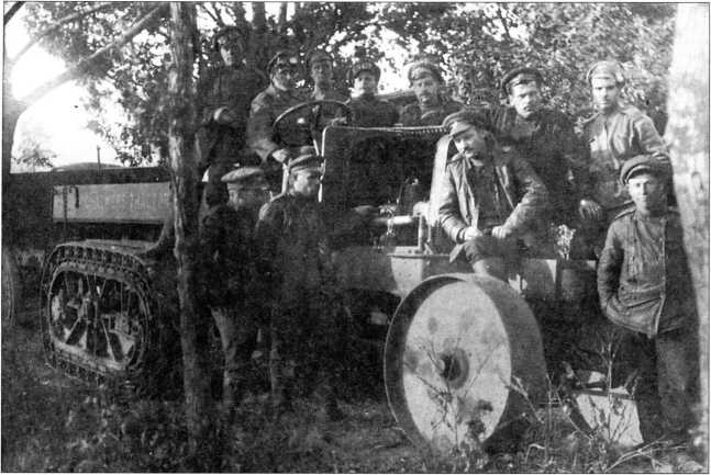 Иллюстрация к книге — Артиллерийский тягач &quot;Коминтерн&quot;. На службе у бога войны [i_007.jpg]