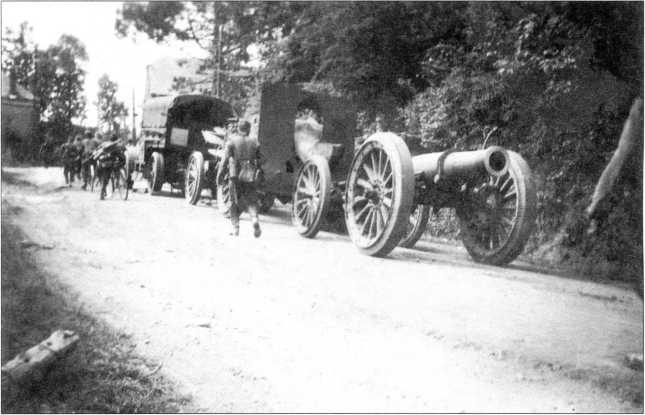 Иллюстрация к книге — Артиллерийский тягач &quot;Коминтерн&quot;. На службе у бога войны [i_010.jpg]