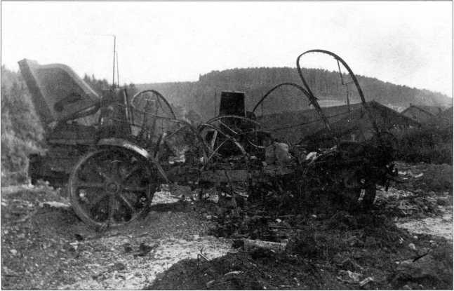 Иллюстрация к книге — Артиллерийский тягач &quot;Коминтерн&quot;. На службе у бога войны [i_011.jpg]