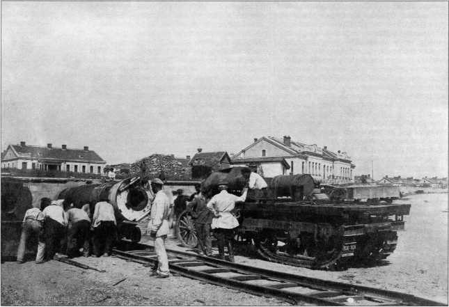 Иллюстрация к книге — Артиллерийский тягач &quot;Коминтерн&quot;. На службе у бога войны [i_016.jpg]