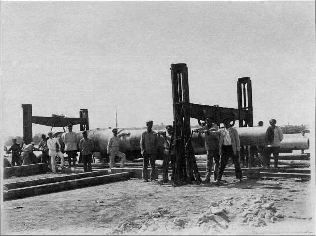 Иллюстрация к книге — Артиллерийский тягач &quot;Коминтерн&quot;. На службе у бога войны [i_017.jpg]