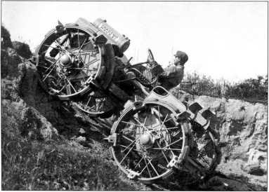 Иллюстрация к книге — Артиллерийский тягач &quot;Коминтерн&quot;. На службе у бога войны [i_036.jpg]