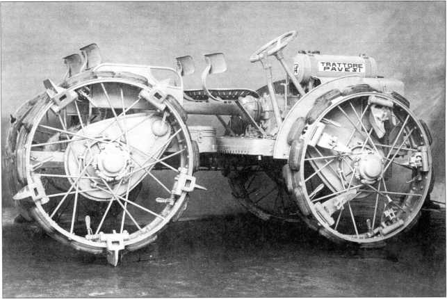 Иллюстрация к книге — Артиллерийский тягач &quot;Коминтерн&quot;. На службе у бога войны [i_040.jpg]