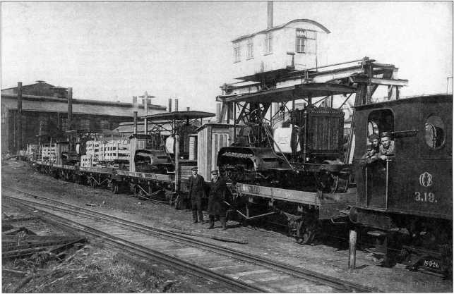 Иллюстрация к книге — Артиллерийский тягач &quot;Коминтерн&quot;. На службе у бога войны [i_054.jpg]