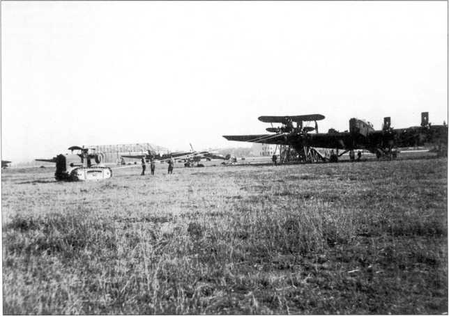 Иллюстрация к книге — Артиллерийский тягач &quot;Коминтерн&quot;. На службе у бога войны [i_071.jpg]