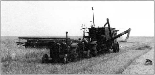 Иллюстрация к книге — Артиллерийский тягач &quot;Коминтерн&quot;. На службе у бога войны [i_087.jpg]