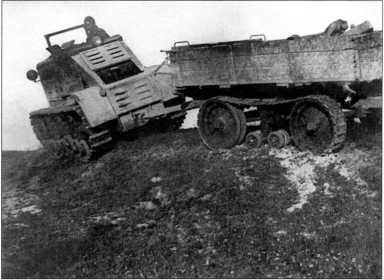 Иллюстрация к книге — Артиллерийский тягач &quot;Коминтерн&quot;. На службе у бога войны [i_119.jpg]