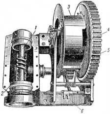 Иллюстрация к книге — Артиллерийский тягач &quot;Коминтерн&quot;. На службе у бога войны [i_135.jpg]