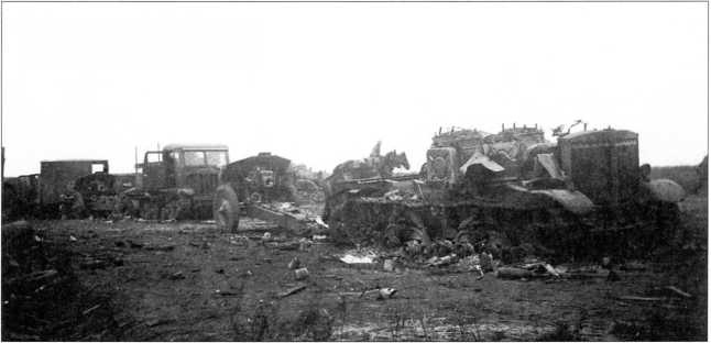 Иллюстрация к книге — Артиллерийский тягач &quot;Коминтерн&quot;. На службе у бога войны [i_151.jpg]