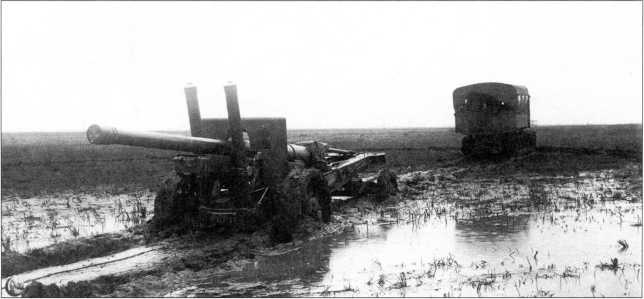 Иллюстрация к книге — Артиллерийский тягач &quot;Коминтерн&quot;. На службе у бога войны [i_160.jpg]