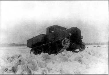 Иллюстрация к книге — Артиллерийский тягач &quot;Коминтерн&quot;. На службе у бога войны [i_164.jpg]