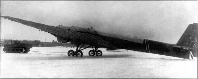 Иллюстрация к книге — Артиллерийский тягач &quot;Коминтерн&quot;. На службе у бога войны [i_167.jpg]