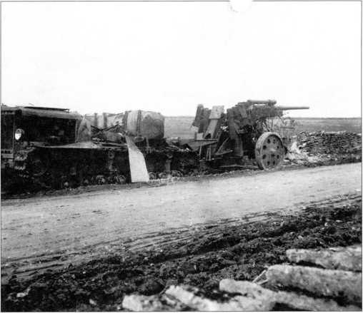 Иллюстрация к книге — Артиллерийский тягач &quot;Коминтерн&quot;. На службе у бога войны [i_171.jpg]