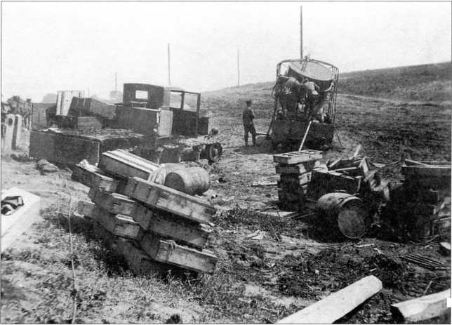 Иллюстрация к книге — Артиллерийский тягач &quot;Коминтерн&quot;. На службе у бога войны [i_174.jpg]