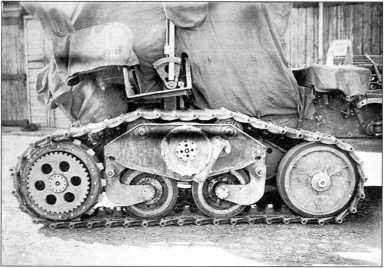 Иллюстрация к книге — Артиллерийский тягач &quot;Коминтерн&quot;. На службе у бога войны [i_175.jpg]