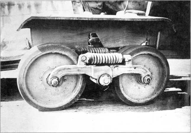 Иллюстрация к книге — Артиллерийский тягач &quot;Коминтерн&quot;. На службе у бога войны [i_177.jpg]