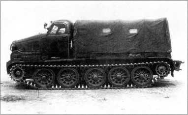 Иллюстрация к книге — Артиллерийский тягач &quot;Коминтерн&quot;. На службе у бога войны [i_197.jpg]